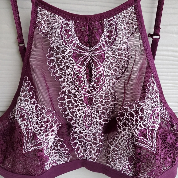 Victoria's Secret Sheer Burgundy Lace Bralette - Picture 7 of 16